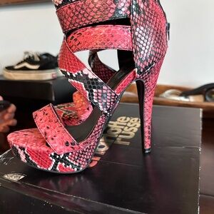 Size 6 Red Snake Skin Heels